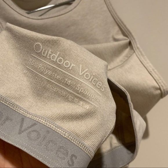 Outdoor Voices high neck crop top size small - Picture 4 of 6